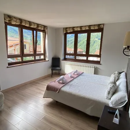 La Cuna Del Sella Vendégház 2*