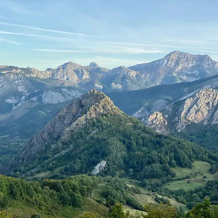 La Cuna Del Sella Vendégház 2*