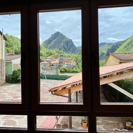 La Cuna Del Sella Vendégház 2*