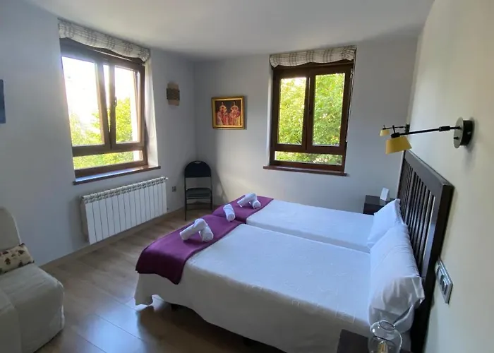 Πανσιόν La Cuna Del Sella