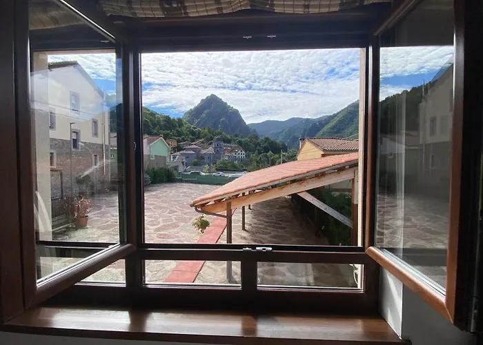 Πανσιόν La Cuna Del Sella 2*