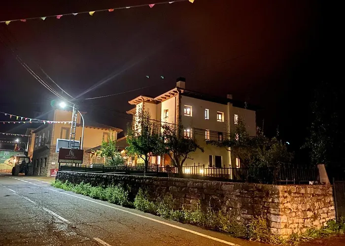 Πανσιόν La Cuna Del Sella 2*